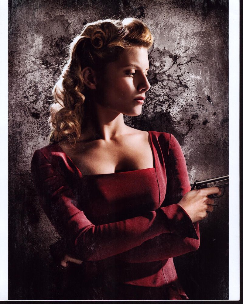 Mélanie Laurent Holding Gun Photo Print from Inglourious Basterds
