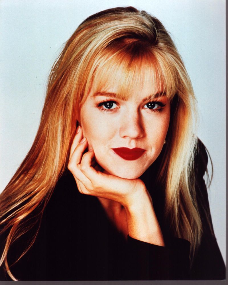 Jennie Garth photo print with chin on hand, available in multiple sizes.