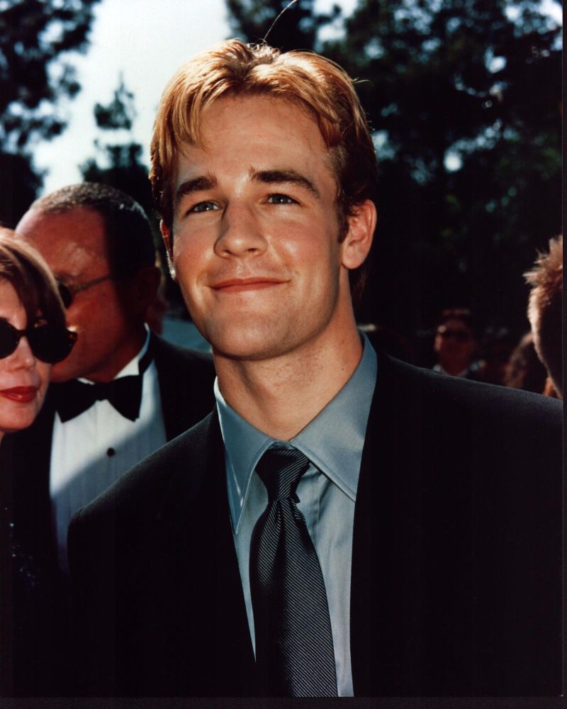 James Van Der Beek stylish photo print in black suit and gray shirt.