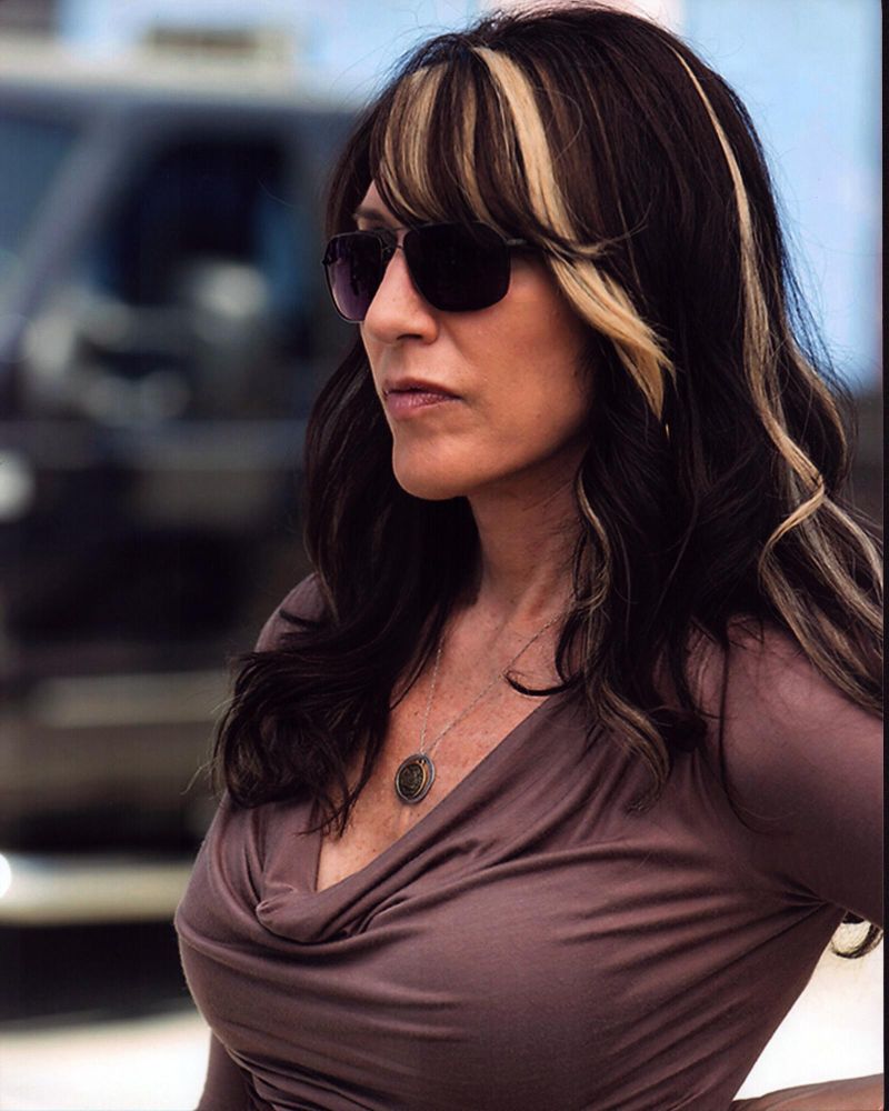 Katey Sagal wearing sunglasses in Sons Of Anarchy photo print.
