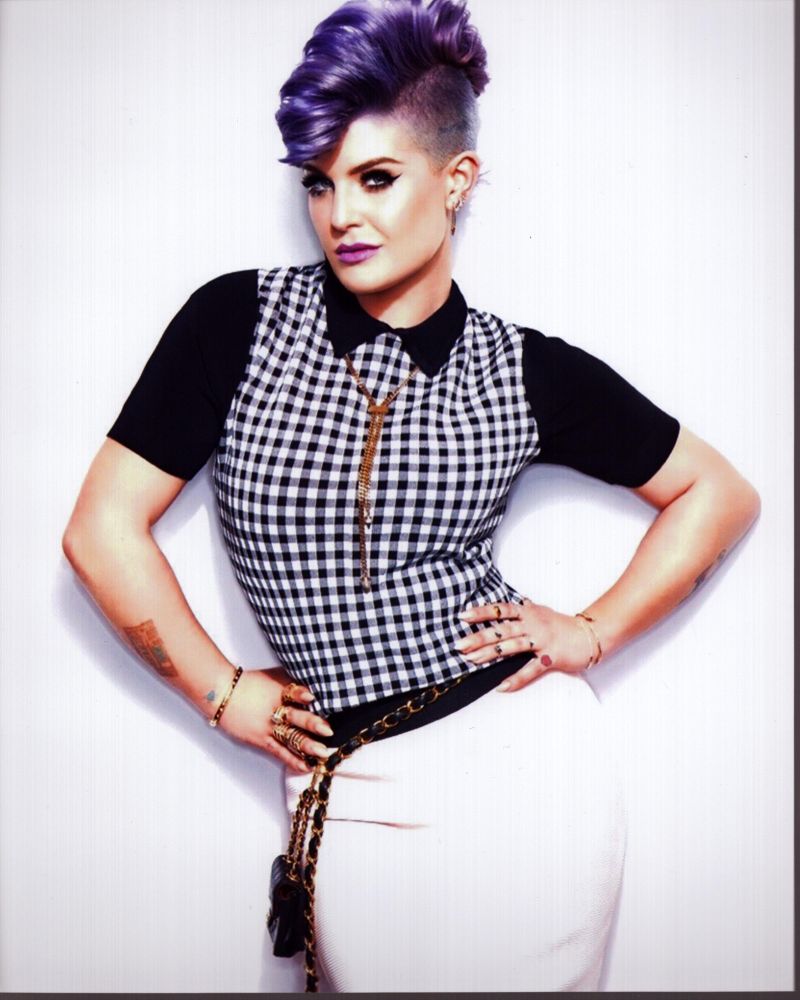 Photo print of Kelly Osbourne in a black and white checkered top