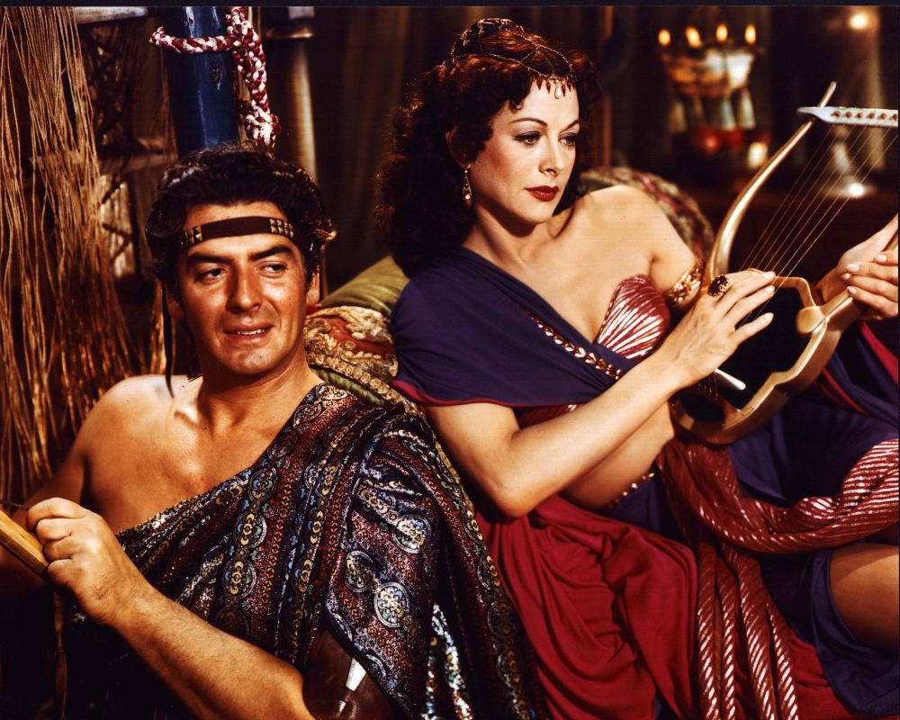 Victor Mature and Hedy Lamarr in Samson and Delilah Photo Print