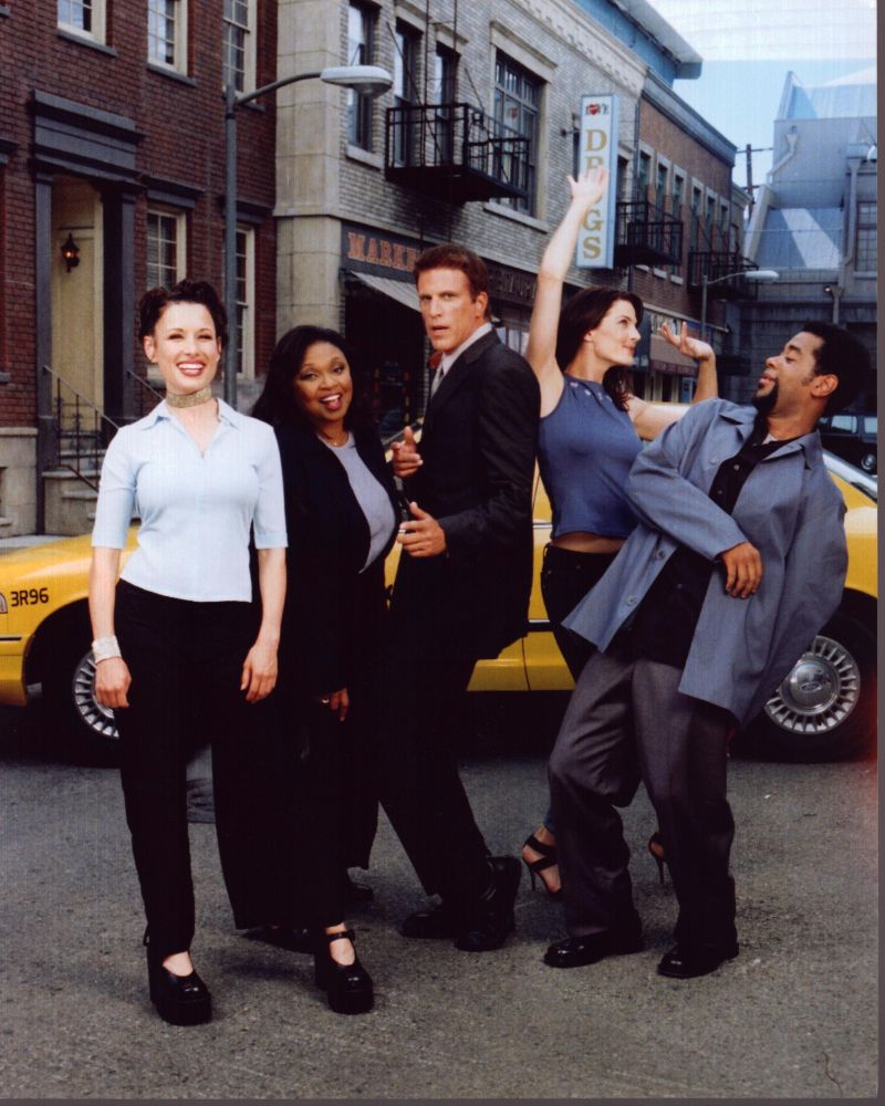 Becker TV show photo print featuring Shawnee Smith, Ted Danson, and cast members.