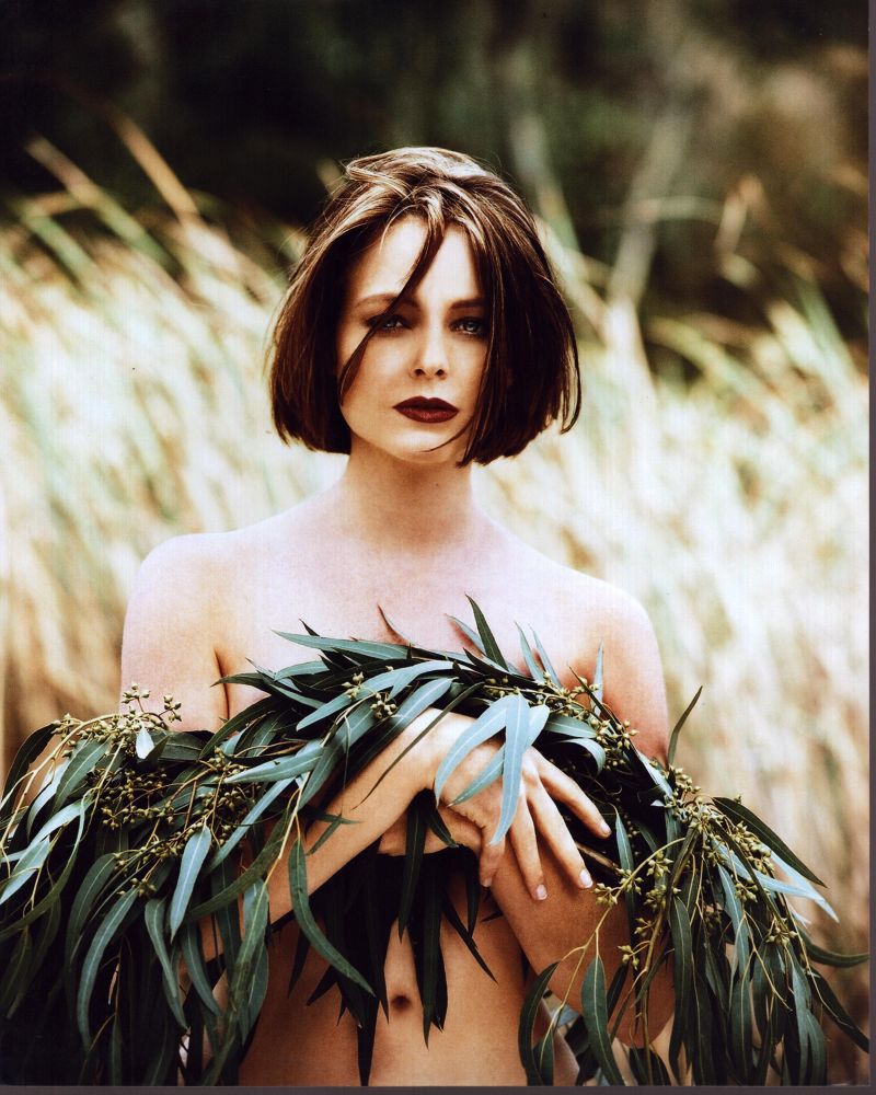 Jodie Foster Nude in Field Photo Print capturing elegance and natural beauty.
