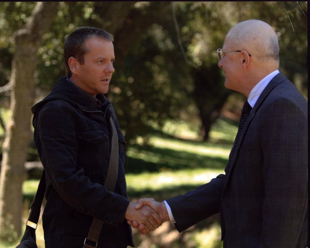 Kiefer Sutherland and Jude Ciccolella in 24 Photo Print
