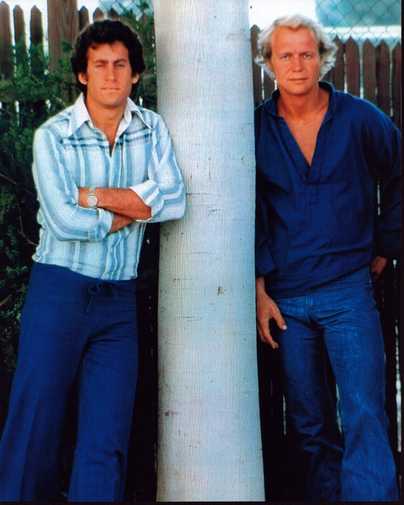 Starsky and Hutch photo print featuring Paul Michael Glaser and David Soul leaning on a tree.