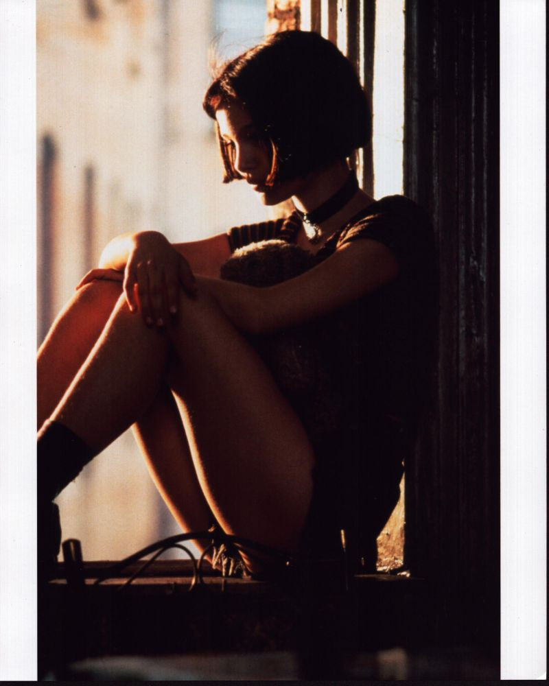 Natalie Portman in Window from Léon: The Professional Photo Print