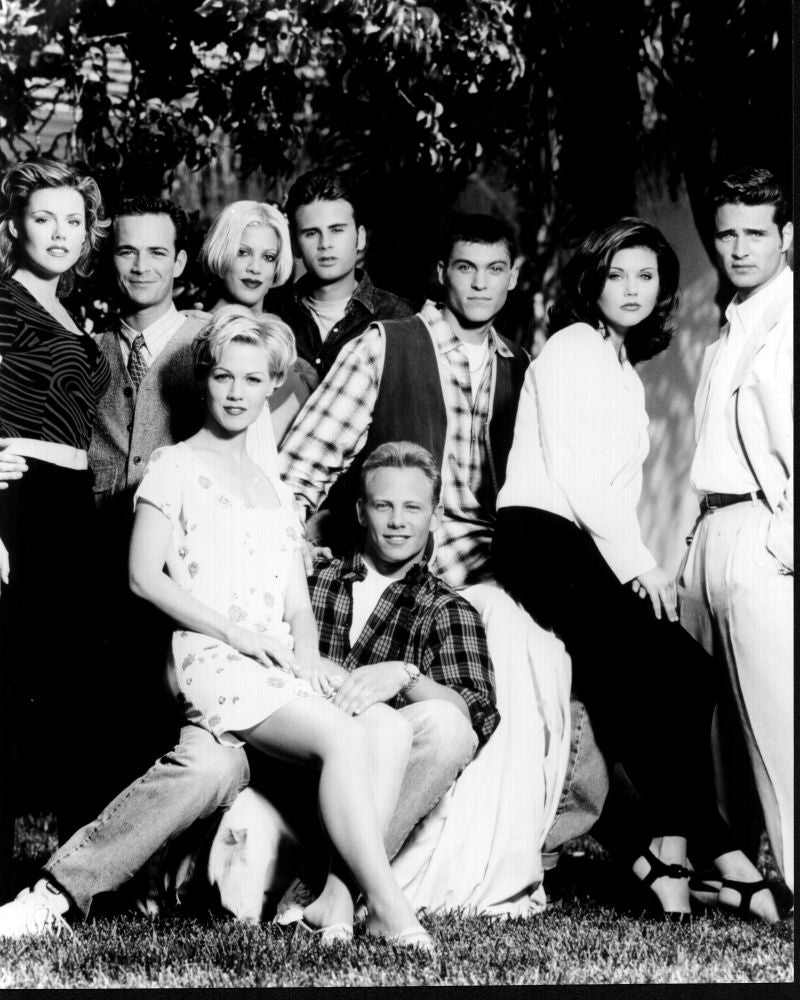 Black and white photo print of Beverly Hills 90210 group cast.