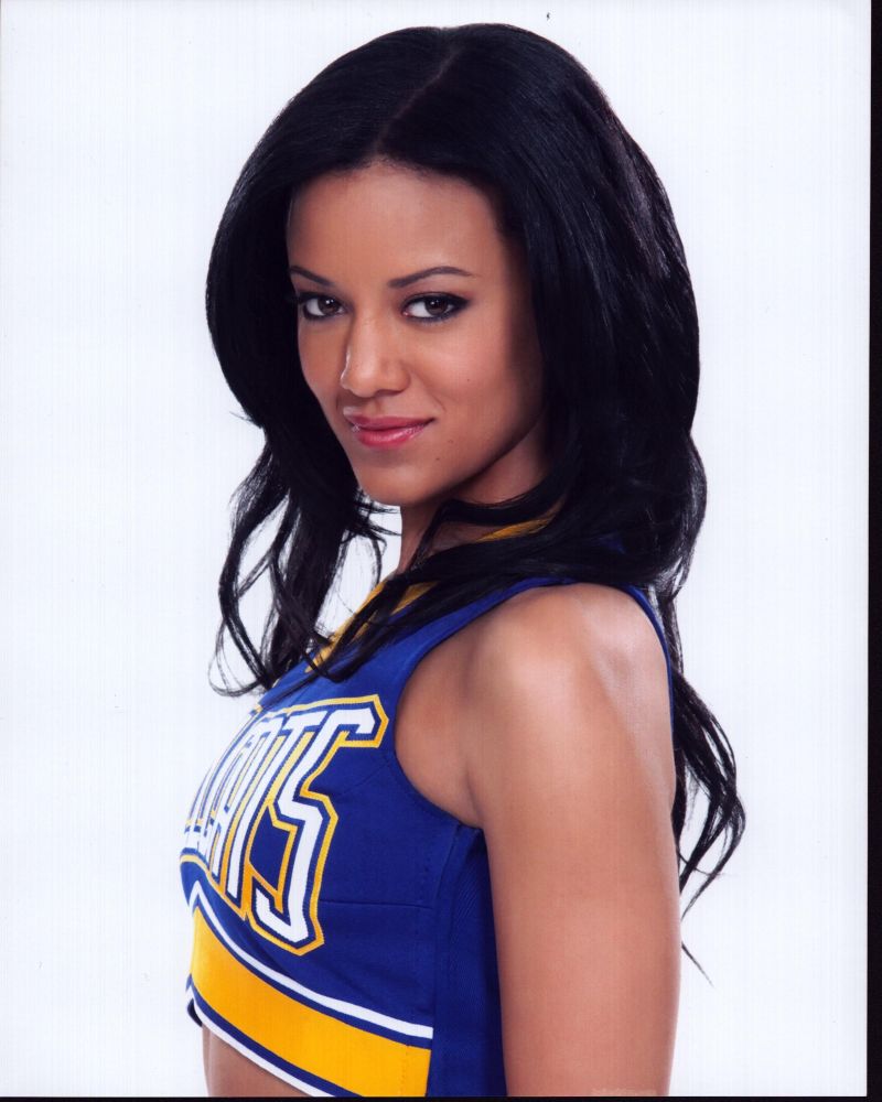 Heather Hemmens in Cheerleading Uniform from Hellcats Photo Print