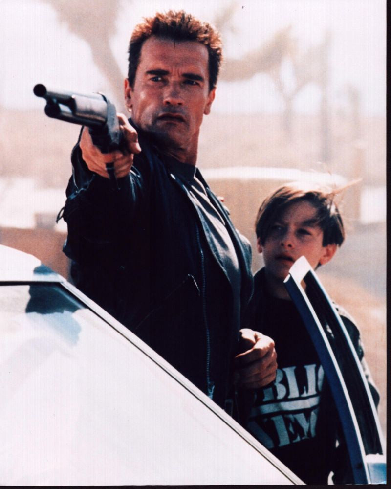 Arnold Schwarzenegger and Edward Furlong in Terminator 2: Judgment Day Photo Print