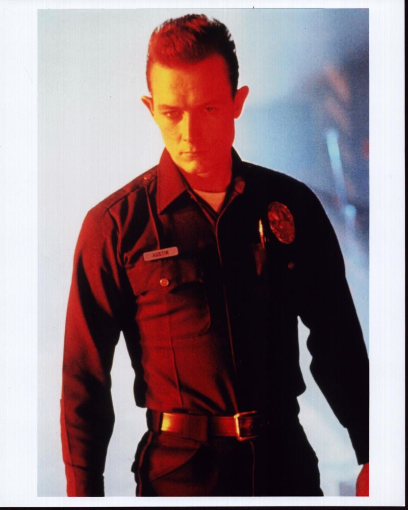 Robert Patrick as T-1000 in Police Uniform – Terminator 2 Photo Print