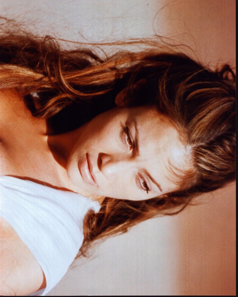 Jennifer Lopez looking to the side photo print