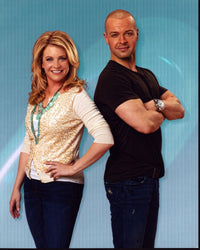 Melissa & Joey photo print featuring Melissa Joan Hart and Joey Lawrence.