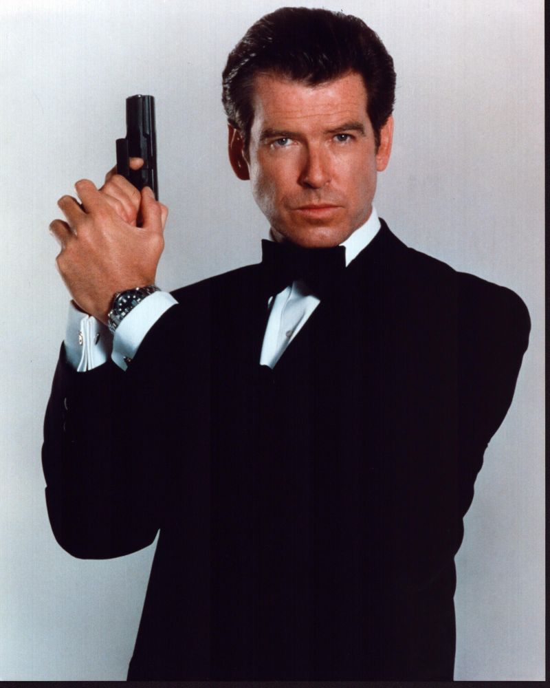 Pierce Brosnan as James Bond in The World Is Not Enough photo print