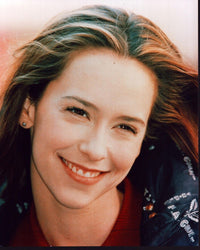 Jennifer Love Hewitt smiling close-up photo print