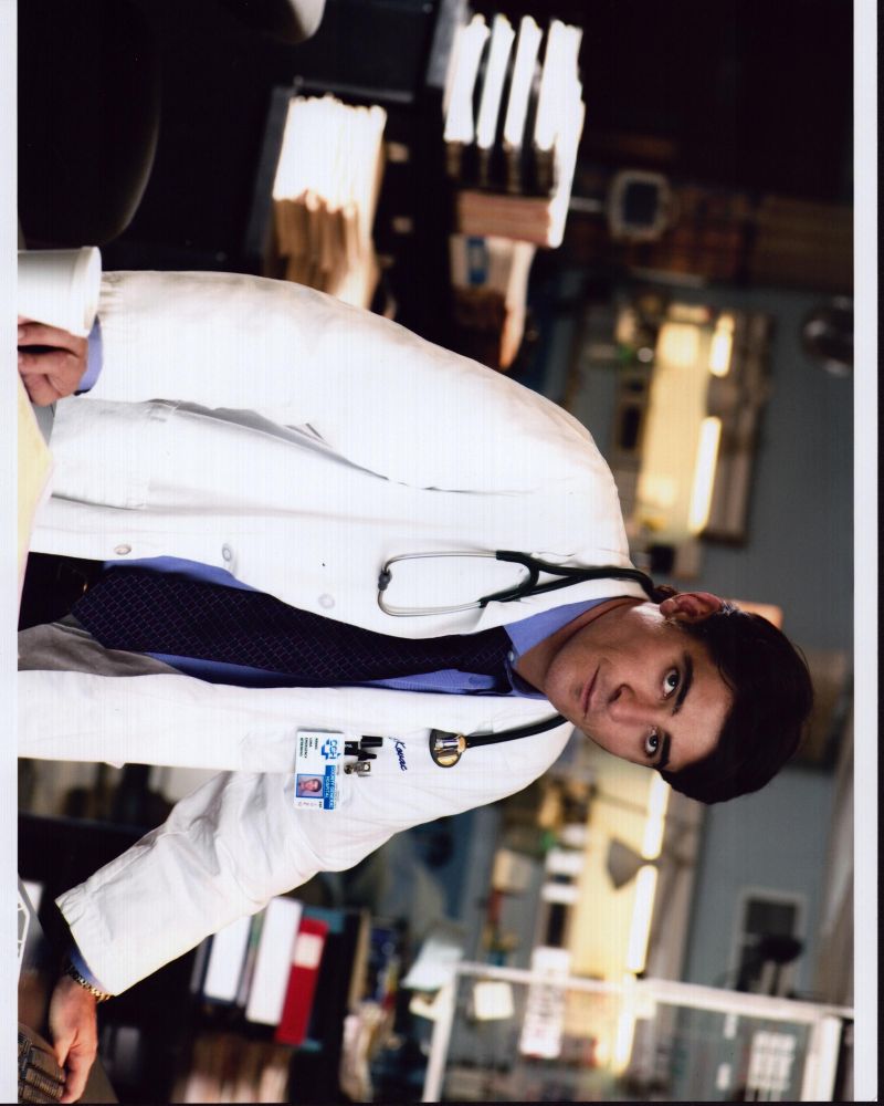 Goran Visnjic leaning on desk photo print from E.R.