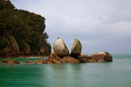 Split Rock at Kaiteriteri Coast Poster Print - Abel Tasman National Park, New Zealand