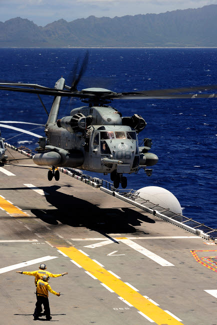 CH-53E Super Stallion helicopter landing aboard USS Essex poster print