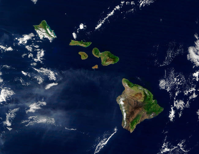 Hawaiian Islands Poster Print showcasing tropical scenery and vibrant colors.