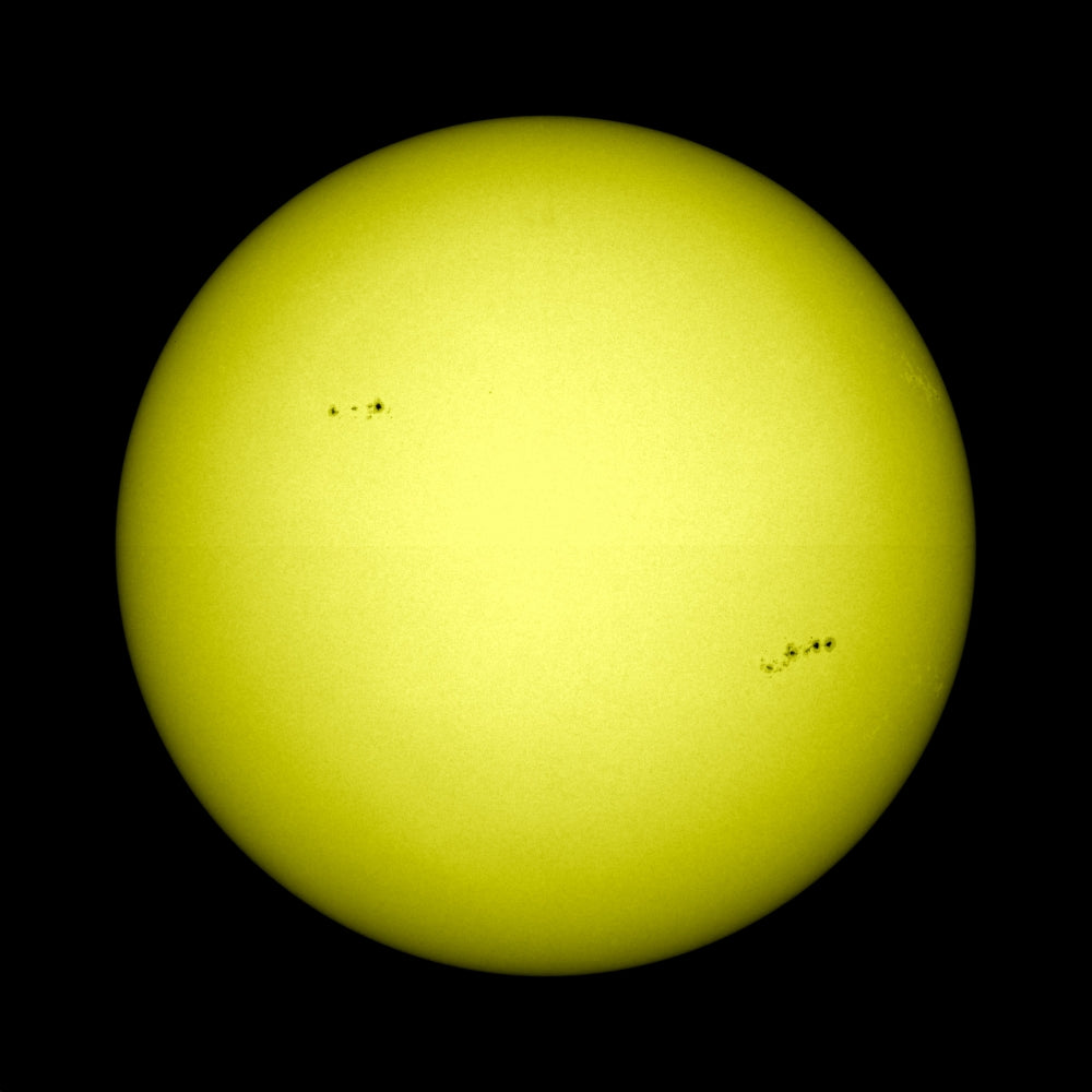 Full View of the Sun Poster Print showcasing vibrant solar imagery.