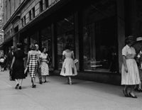 Fifth Avenue Shoppers in New York City Poster Print