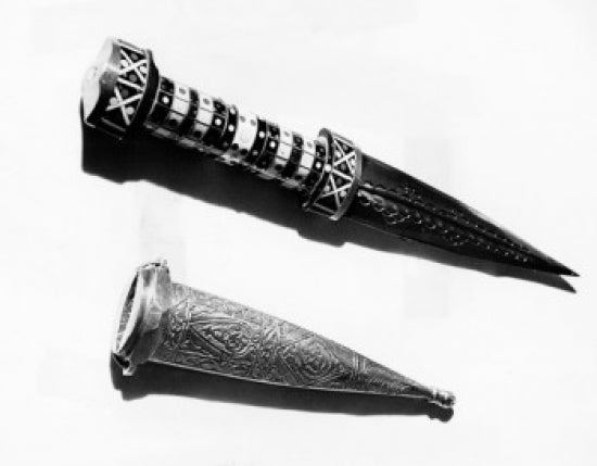 Close-up of an Arabian knife poster print showcasing intricate details.