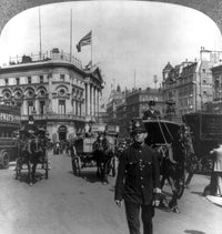 Piccadilly Circus 1895 Poster Print by Science Source