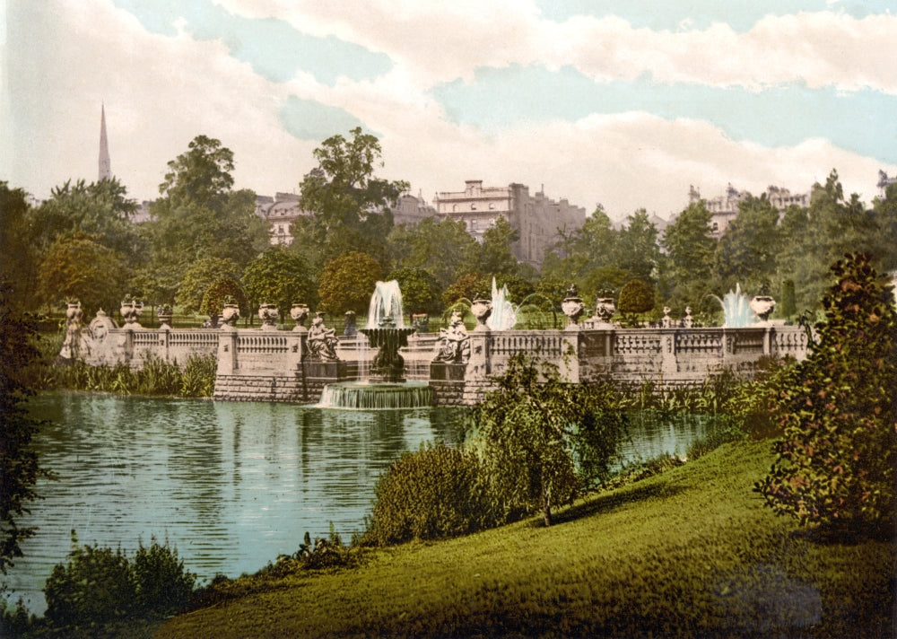 Kensington Gardens 1890s Poster Print by Science Source