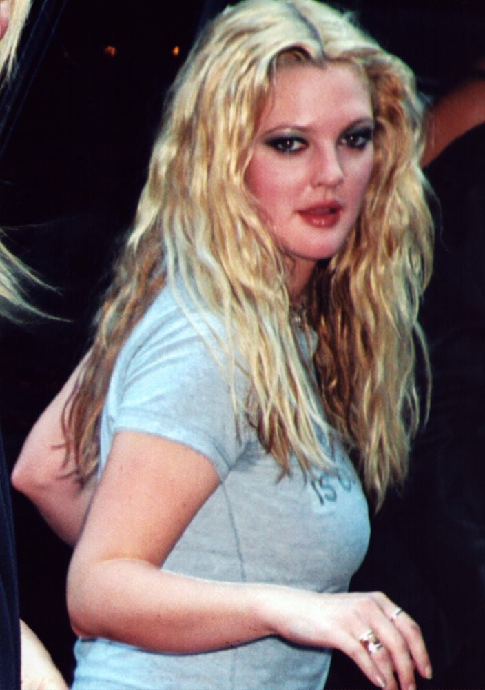 Drew Barrymore looking over shoulder photo print in gray t-shirt
