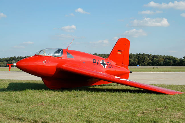 Messerschmitt Me-163 Komet glider replica poster print showcasing sleek aircraft design.