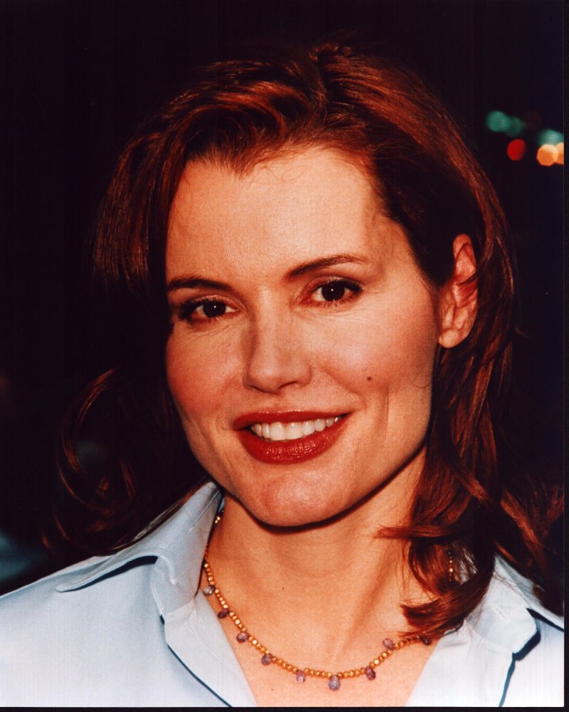 Geena Davis close-up photo print in blue button down, 8x10