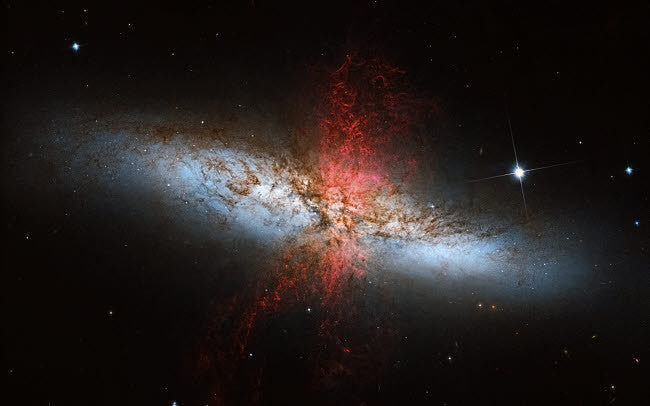 Messier 82 Starburst Galaxy Fine Art Print by Roberto Colombari