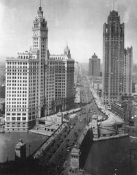 Chicago: Skyscrapers Fine Art Print - Michigan Avenue Bridge Scene