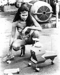 Lynda Carter Wonder Woman Crouching Photo Print