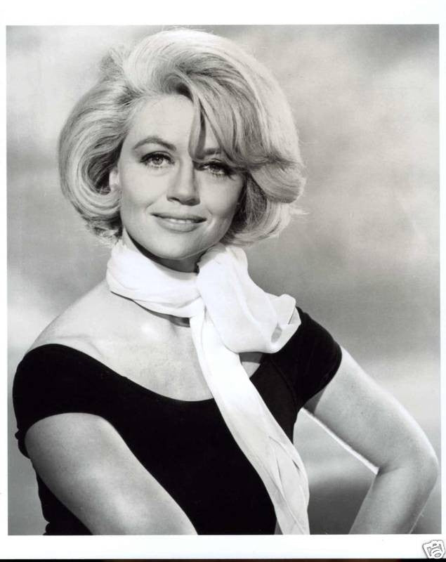 Dorothy Malone Scarf Photo Print – Multiple Sizes Available