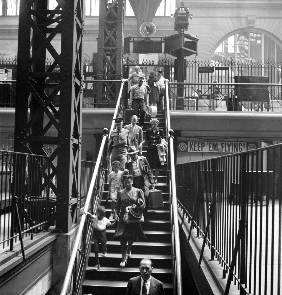 Nyc: Penn Station 1942 Photograph by Marjory Collins | Granger Collection