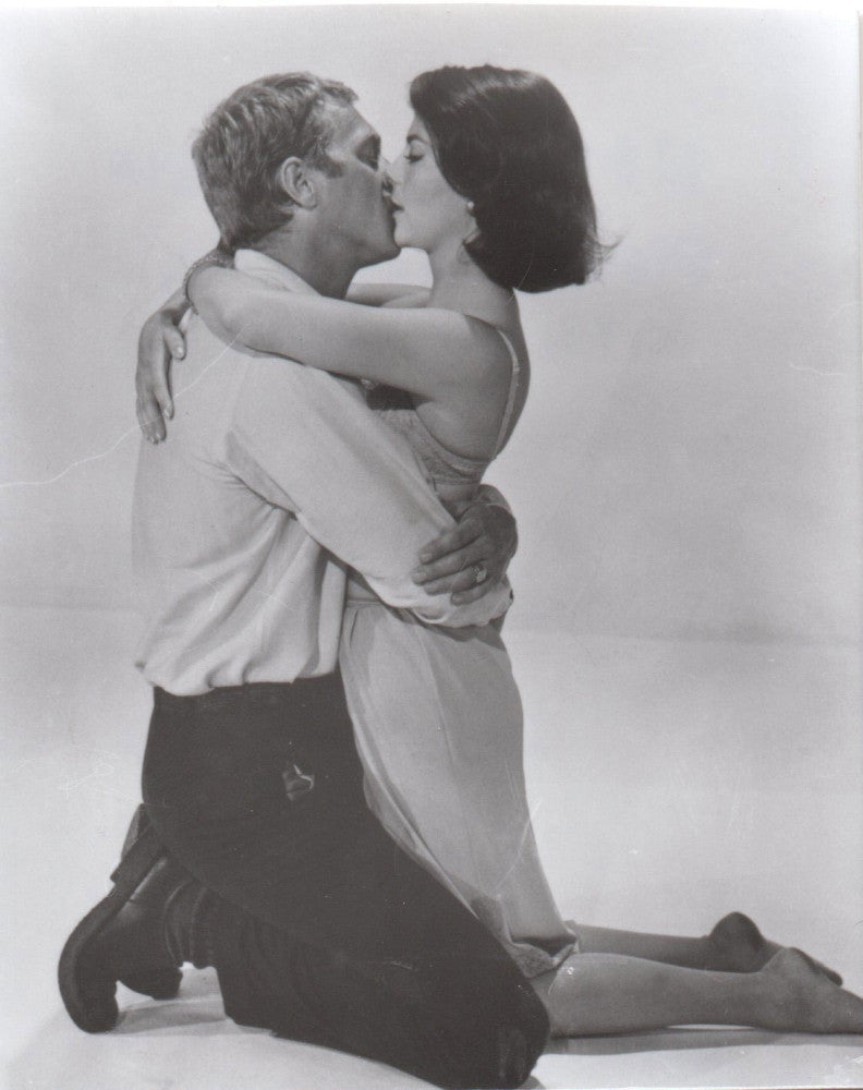 Natalie Wood Kissing Steve McQueen Photo Print