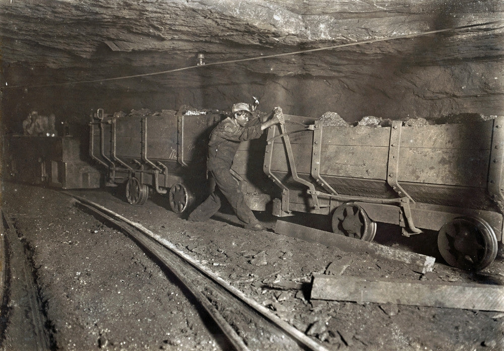 Child Labor in America - Lewis Hine Photograph Print (1908)