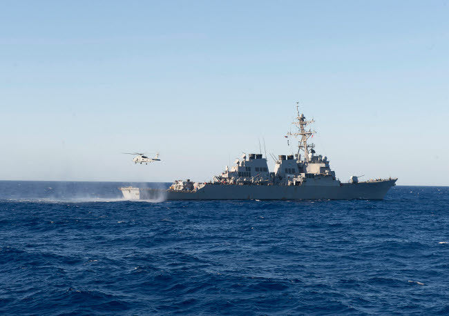 SH-60R Sea Hawk Helicopter Landing on USS Ramage Fine Art Print by Stocktrek Images