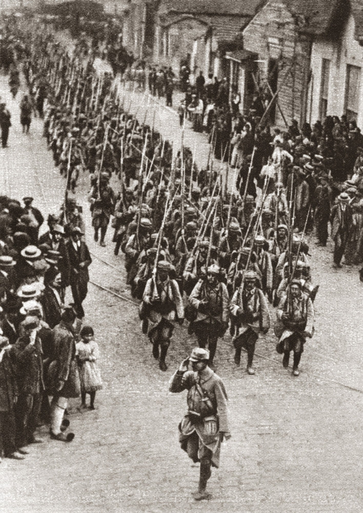 World War I: Greece - Allied Troops Arriving at Thessaloniki Fine Art Print