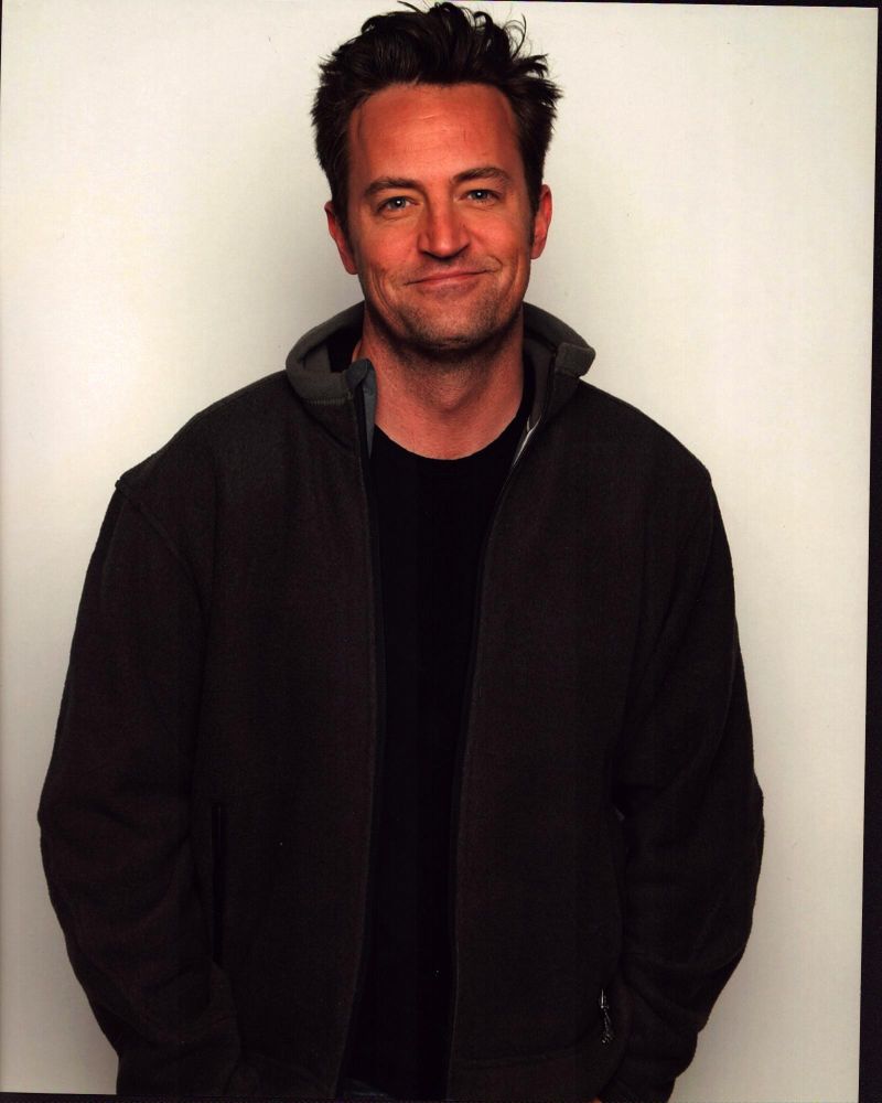 Matthew Perry portrait photo print with hands in pockets