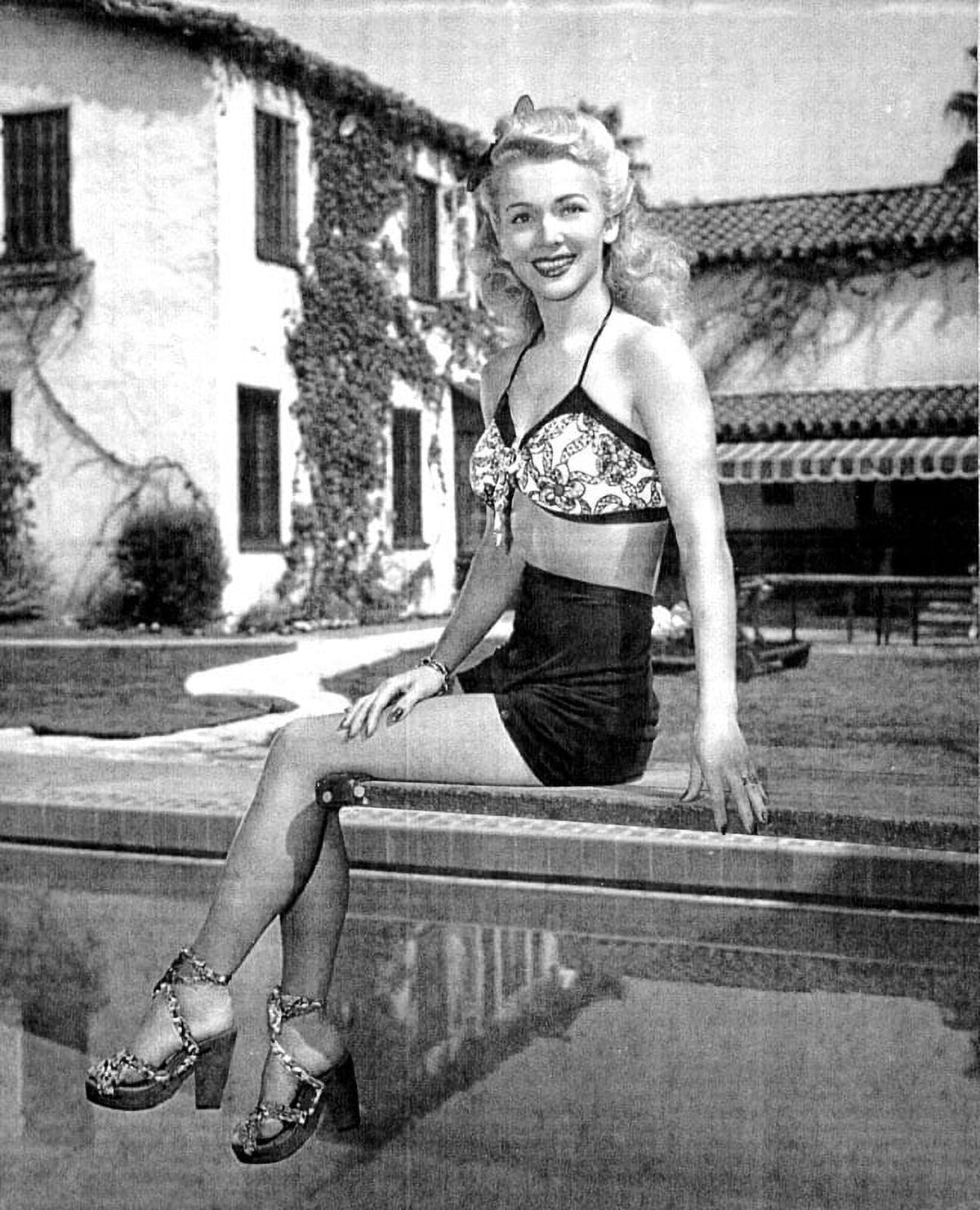 Carole Landis pinup photo print showcasing vintage beauty.