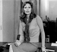 Faye Dunaway Network photo print showcasing classic film icon.