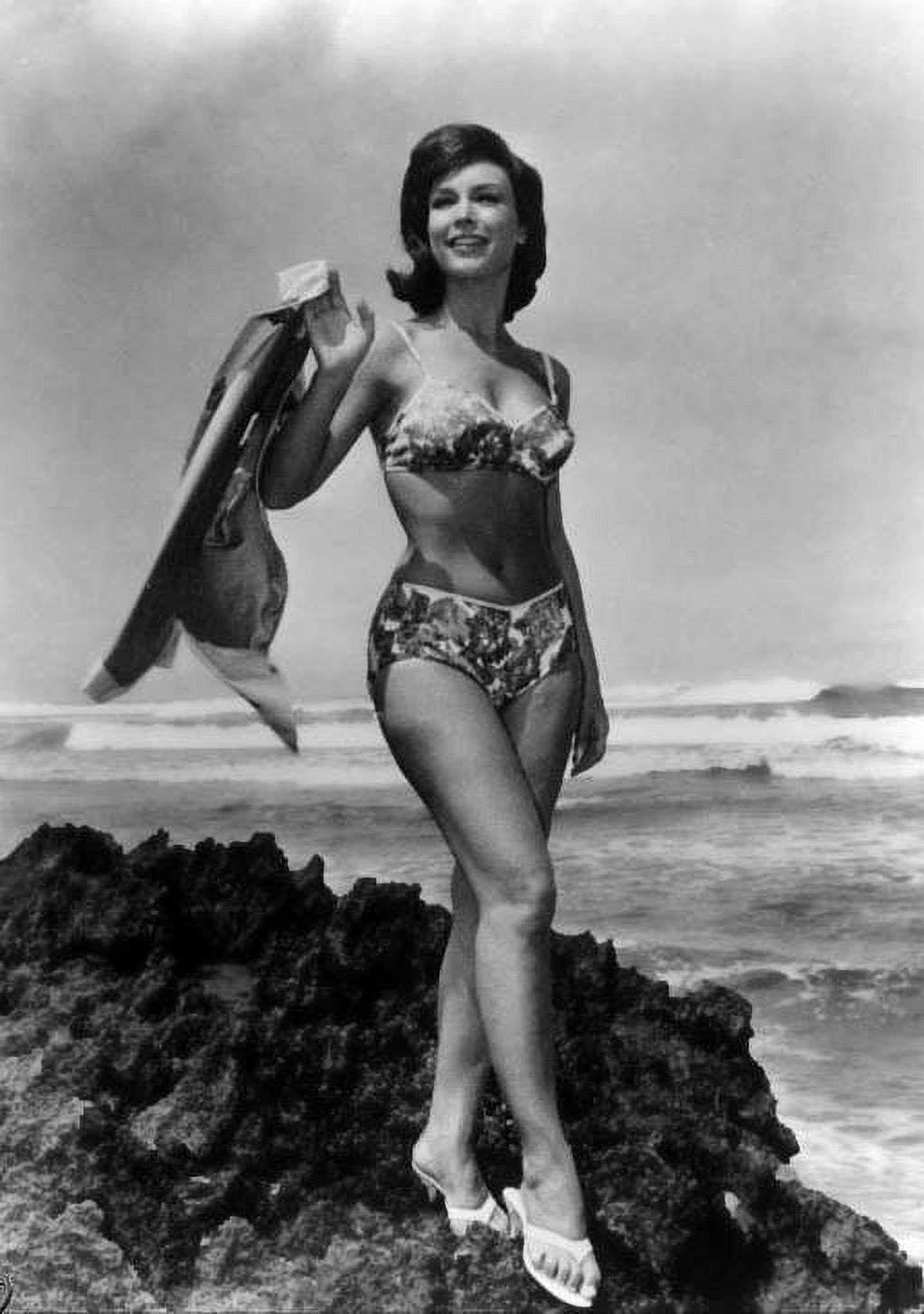 Barbara Eden Rocks Photo Print - Iconic actress print