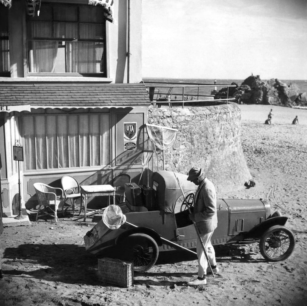 Mr. Hulot's Holiday Photo Print showcasing a whimsical cinematic scene.