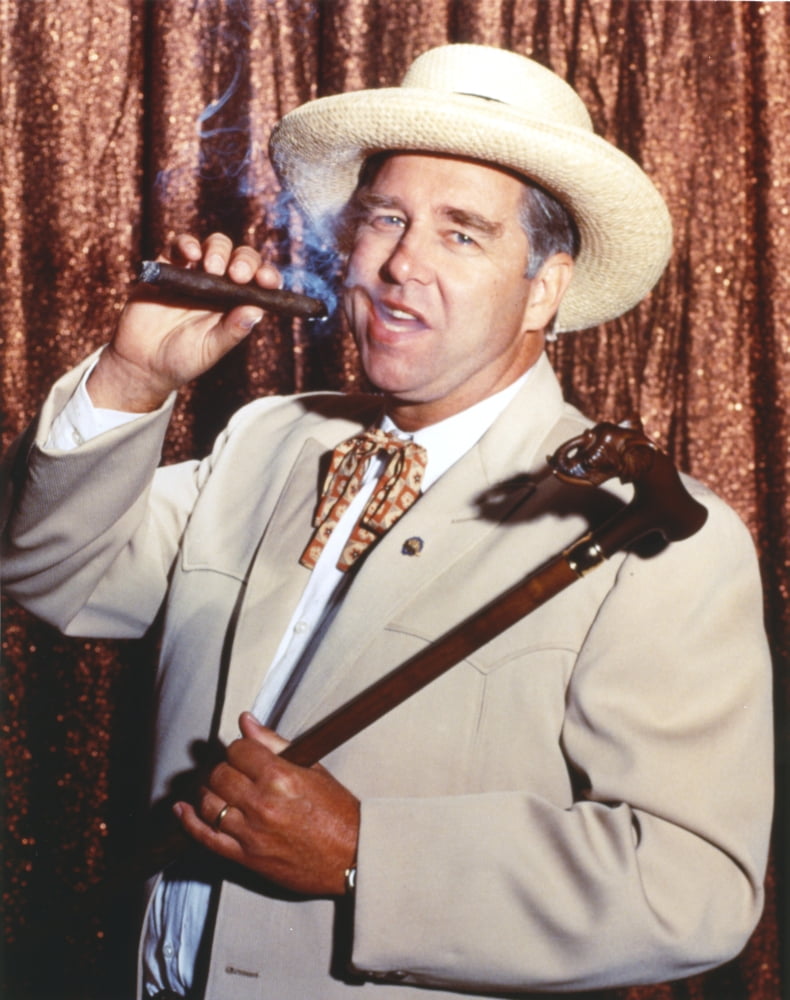 Beau Bridges stylish photo print in suit and hat