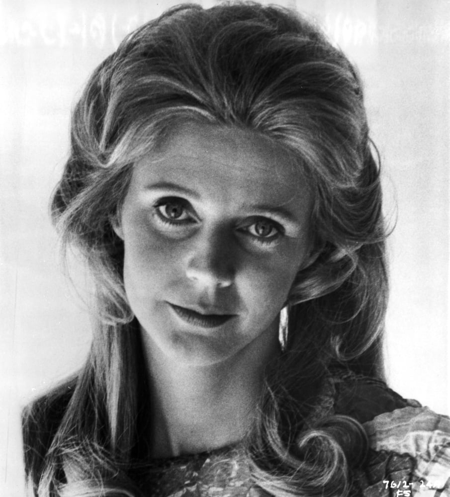 Blythe Danner Portrait Photo Print - Elegant and Timeless Art