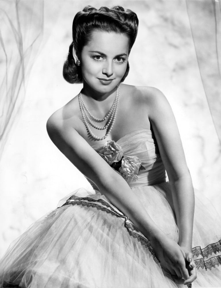 Olivia De Havilland 1946 photo print showcasing classic Hollywood elegance.