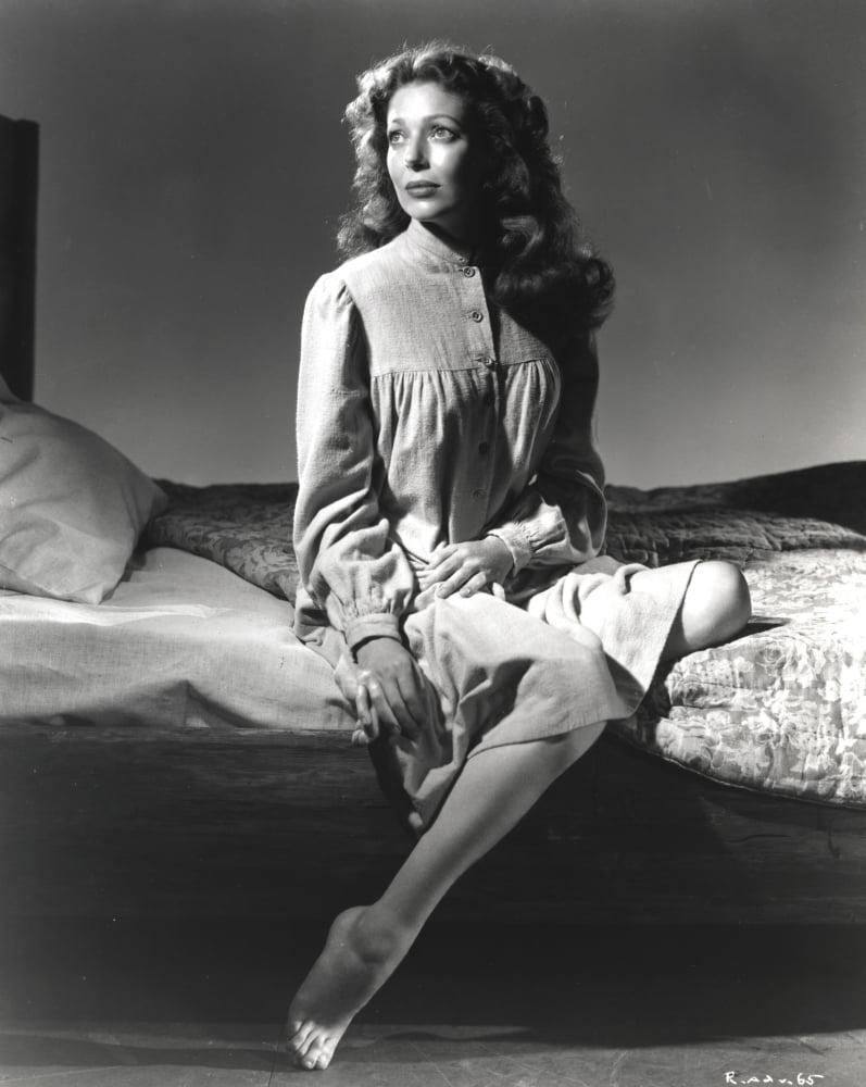 Loretta Young in a white cotton long nightgown photo print