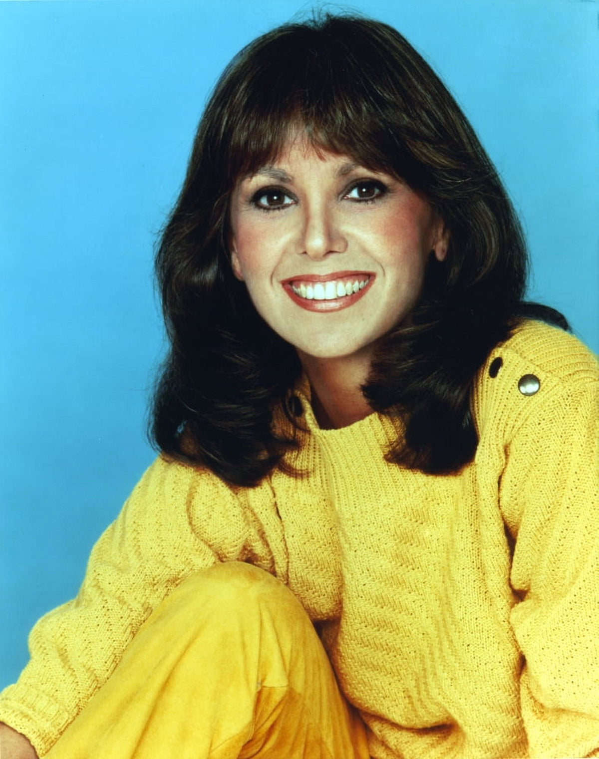 Marlo Thomas portrait photo print in yellow sweater